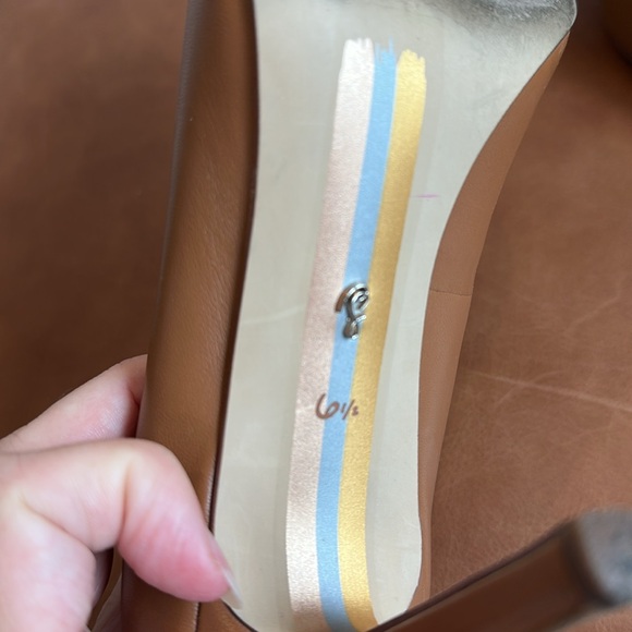 Sam Edelman point toe pumps - Picture 4 of 4